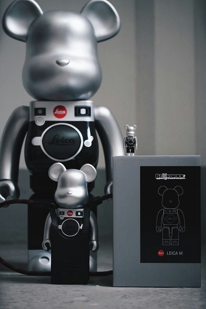 hình nền bearbrick trắng