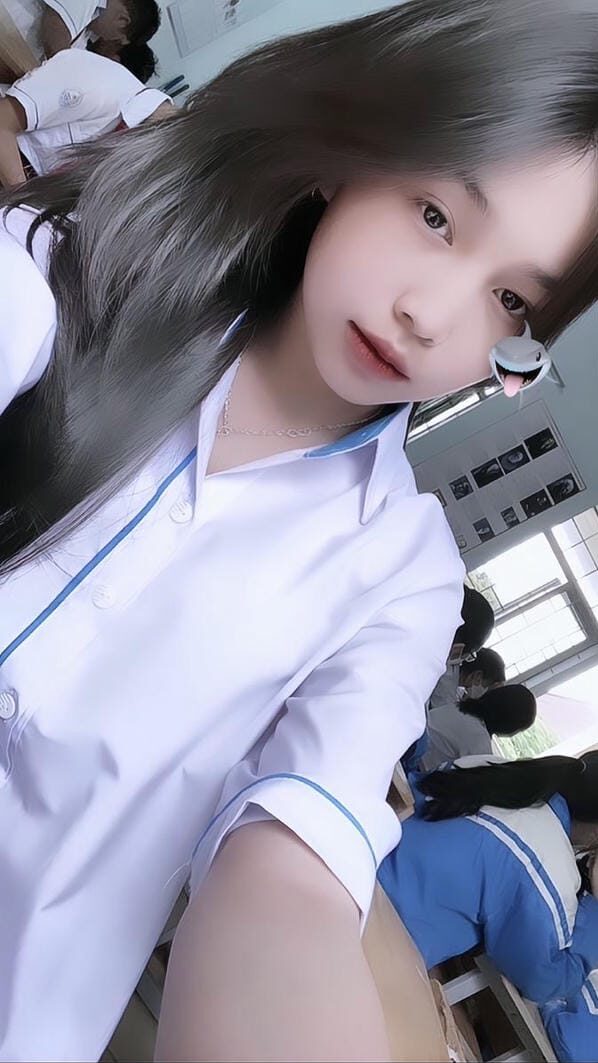 ảnh gái 2k6 đi học