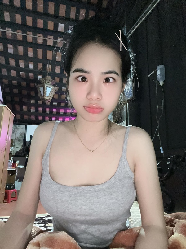 hình hot girl ngầu