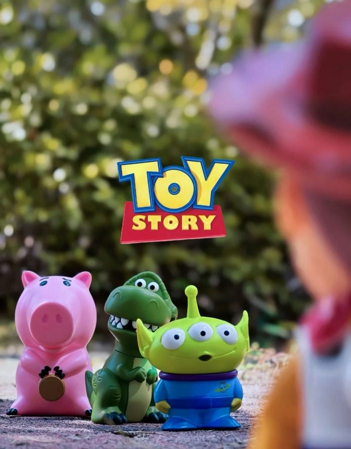 toy story hình nền gấu dâu cute nhân vật