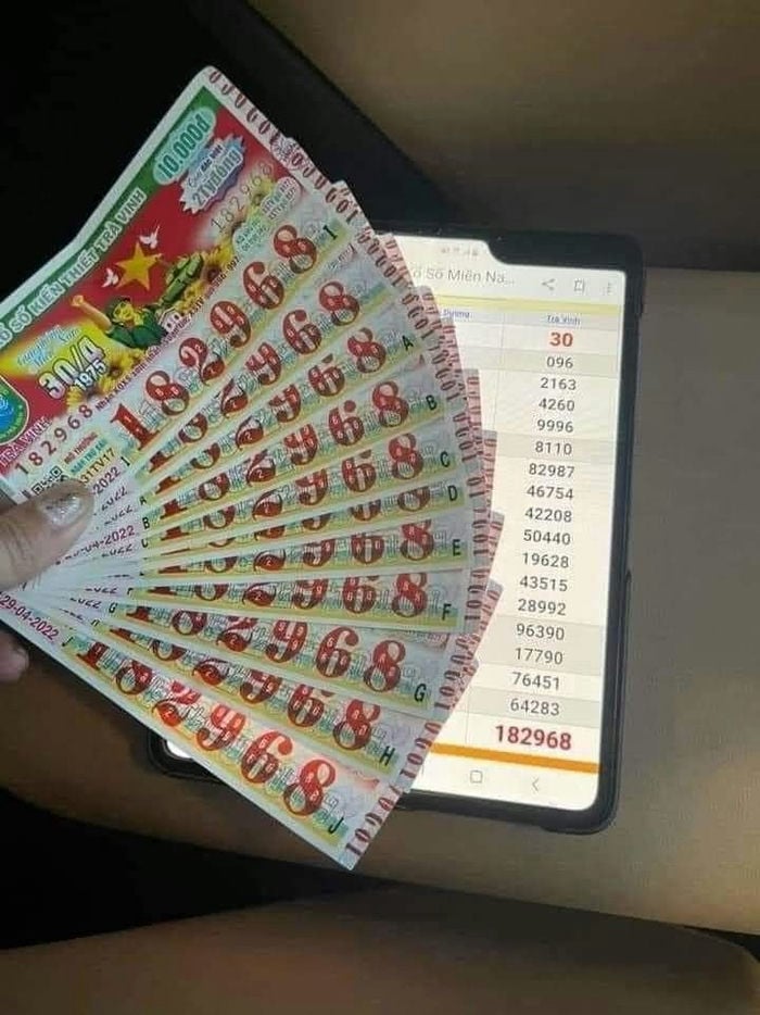 ảnh trúng vé số may mắn