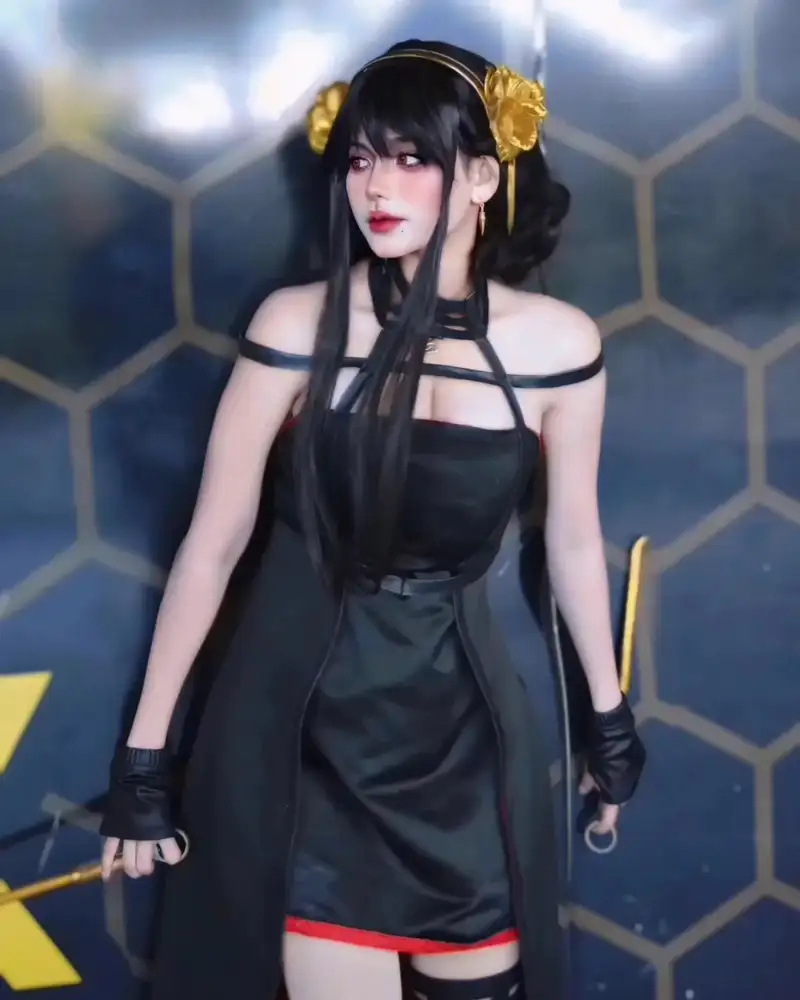 cosplay yor xinh