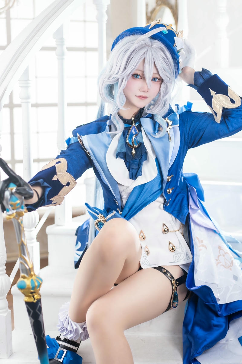 ảnh cosplay furina dâm