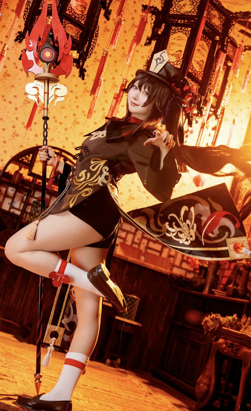 ảnh cosplay hutao nóng bỏng