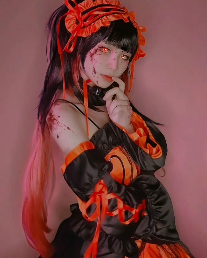 ảnh cosplay kurumi mắt đỏ