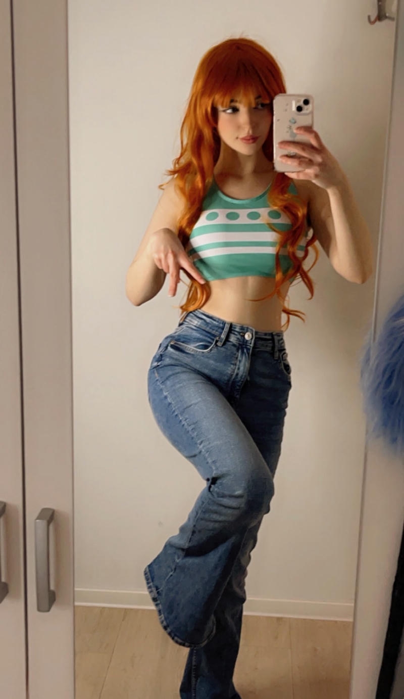 ảnh cosplay nami sexy