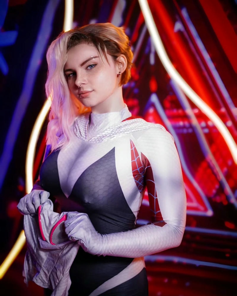 ảnh cosplay người nhện chất
