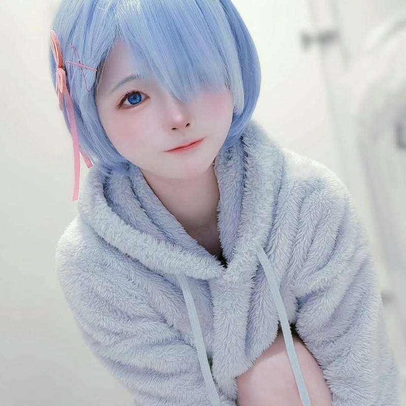 ảnh cosplay rem xinh