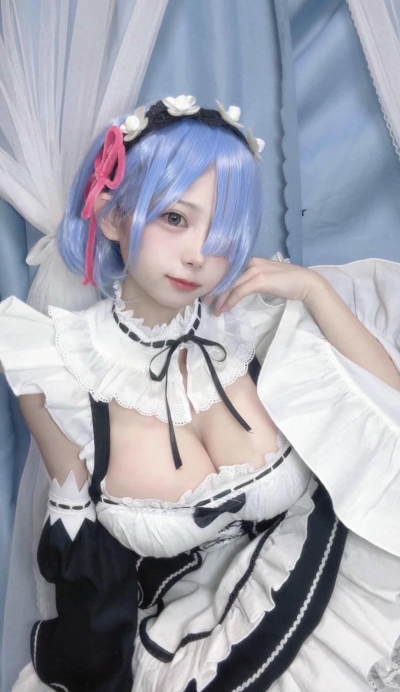 ảnh cosplay vú to quyễn rũ