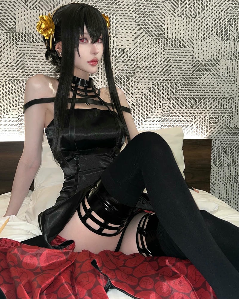 ảnh cosplay yor cực xinh