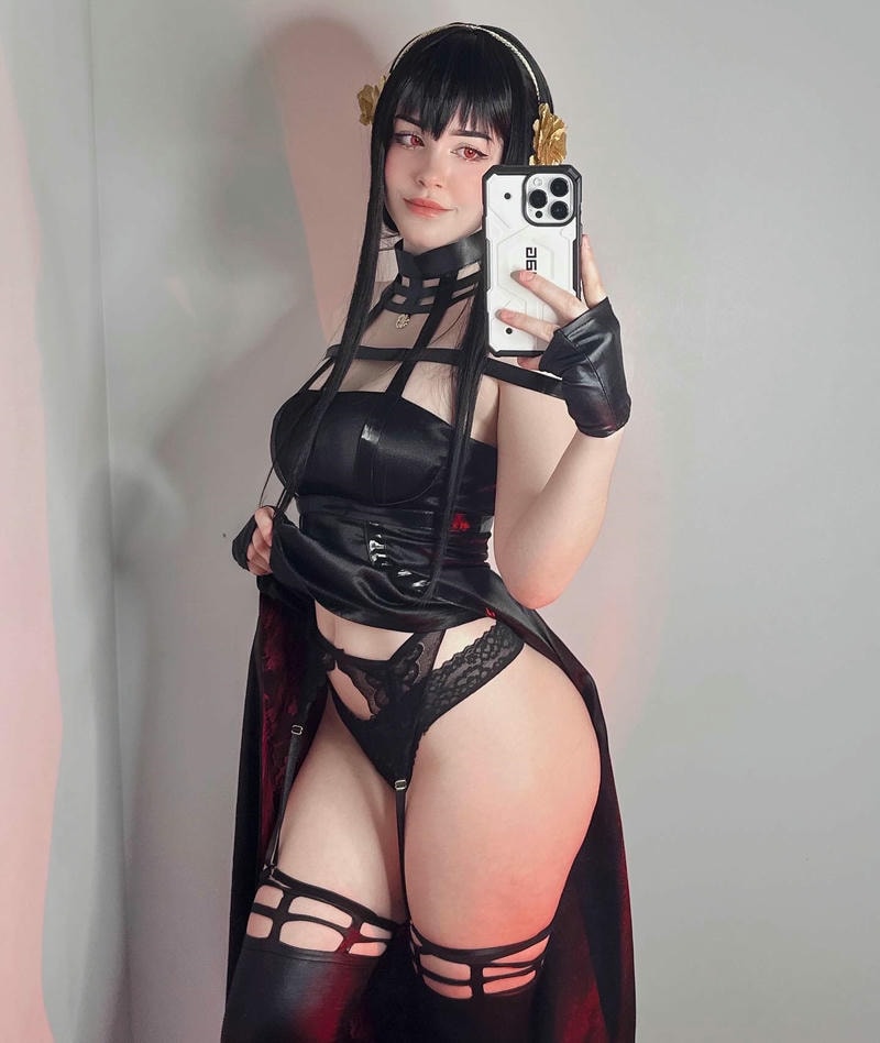 ảnh cosplay yor dâm