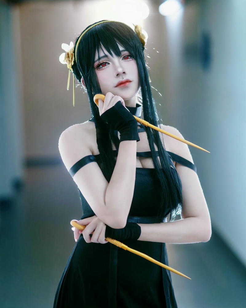 ảnh cosplay yor