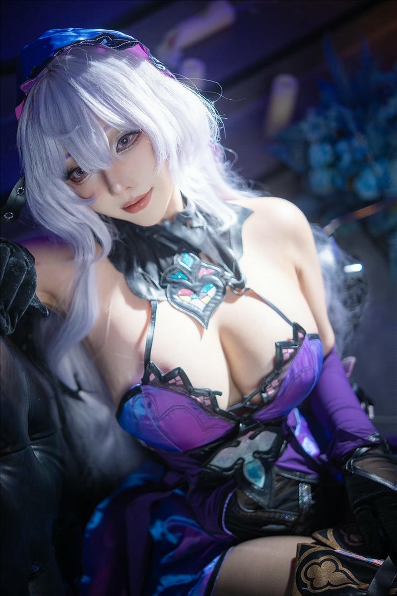 ảnh gai cosplay khoe ngực