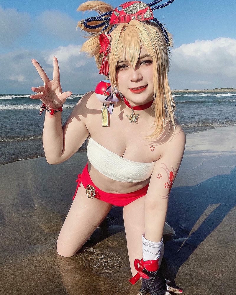 ảnh yoimiya cosplay quyến rũ