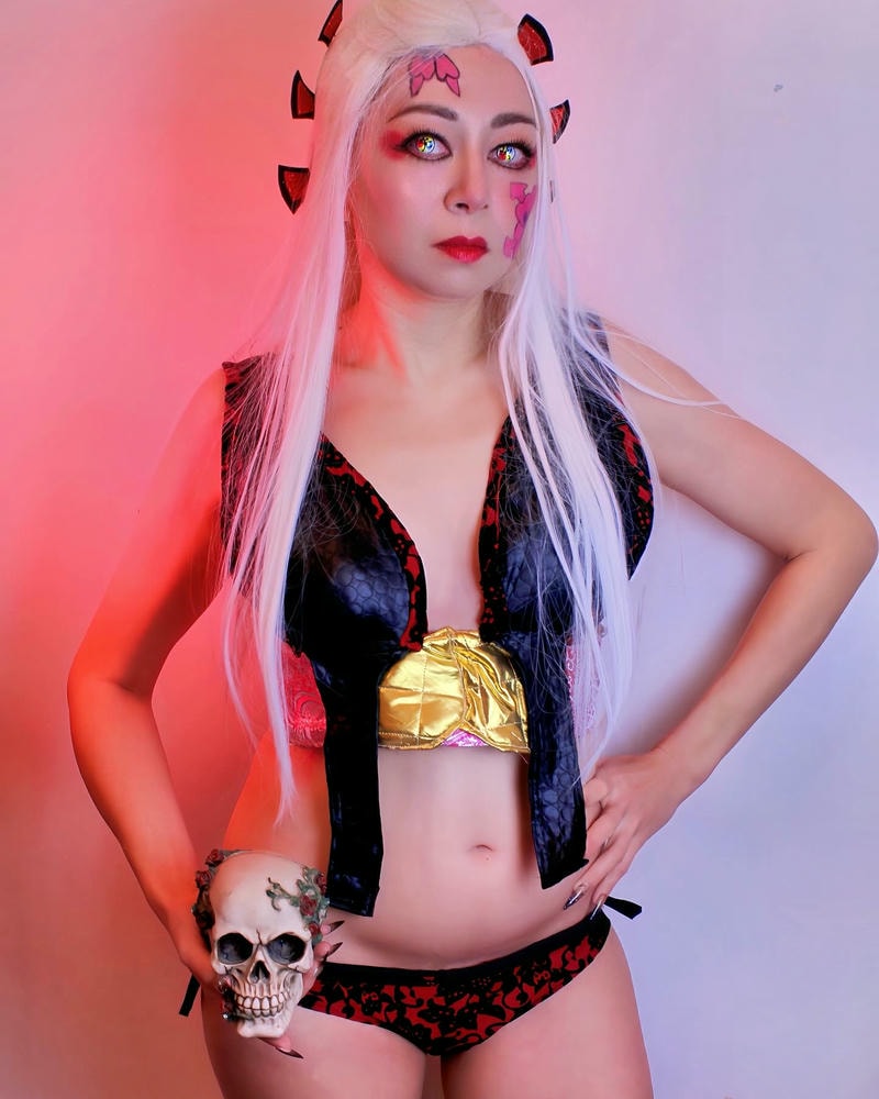 cosplay daki hở eo