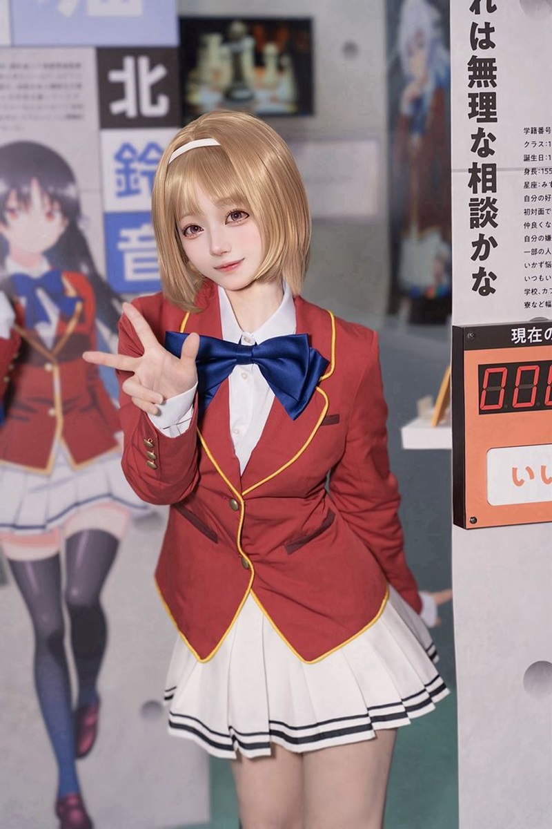 cosplay học sinh cute nhất