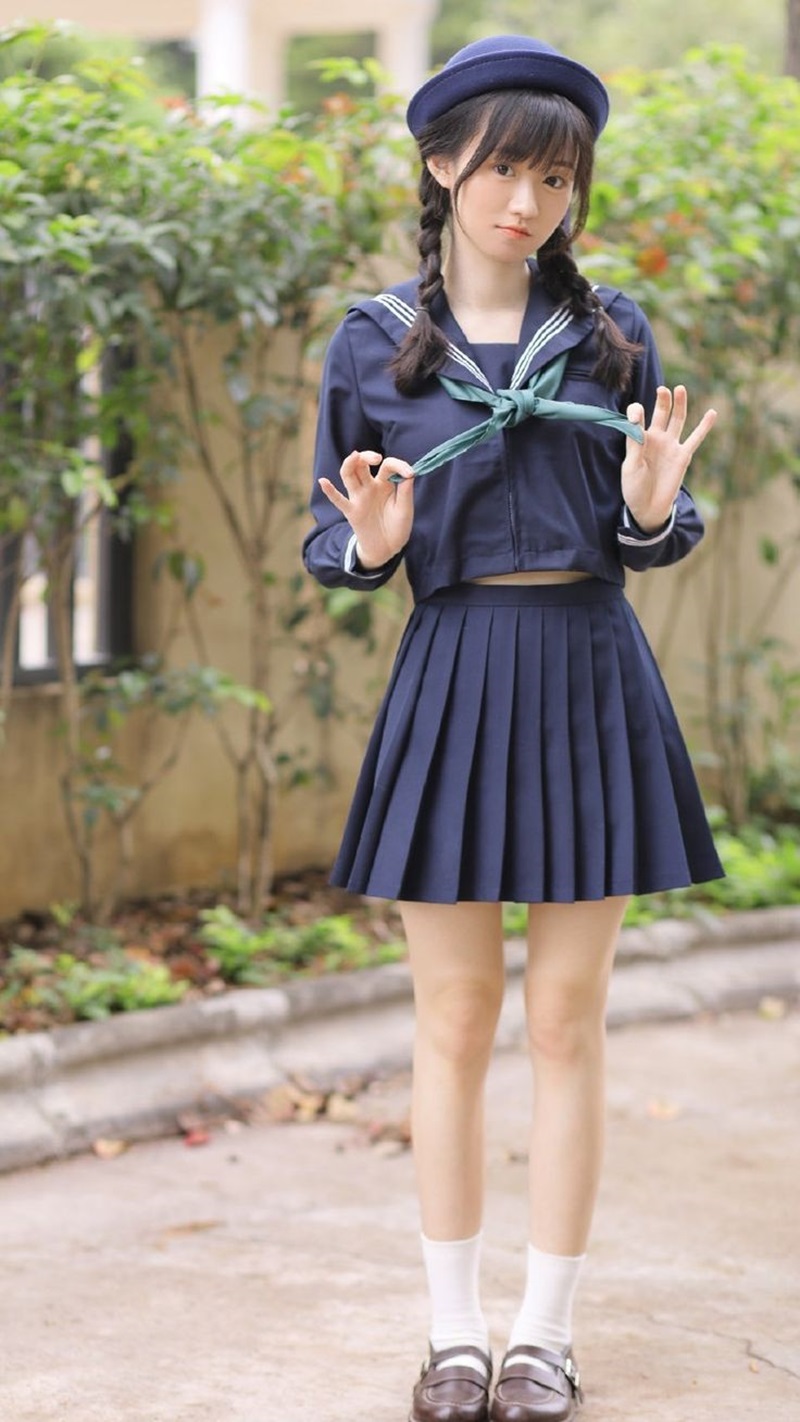 cosplay học sinh dễ thương