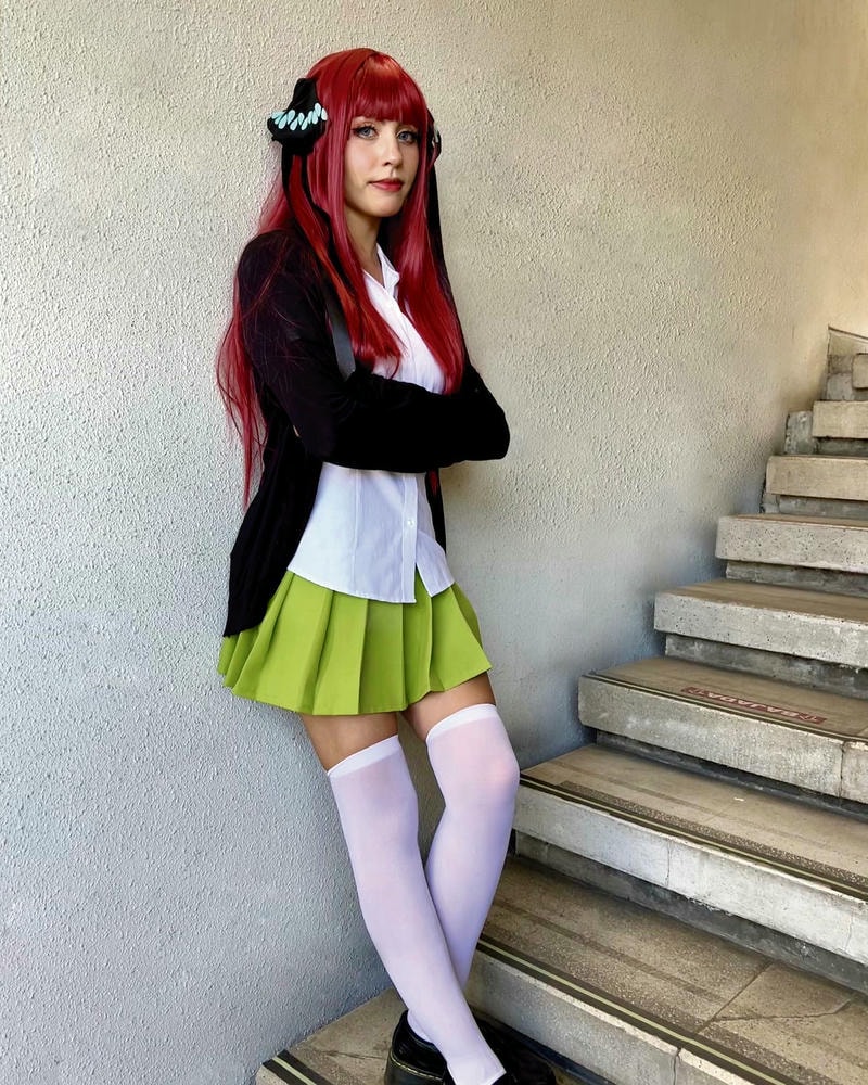 cosplay nino chân dài