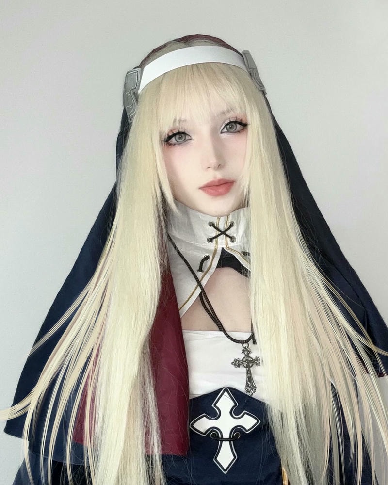 cosplay nữ tu xinh
