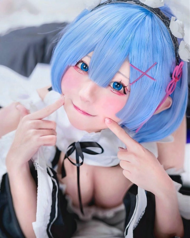 cosplay rem cực dâm