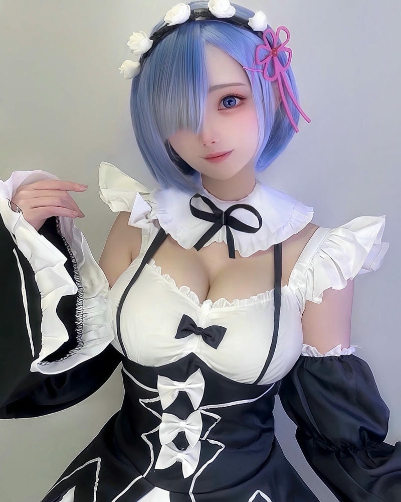 cosplay rem nóng bỏng