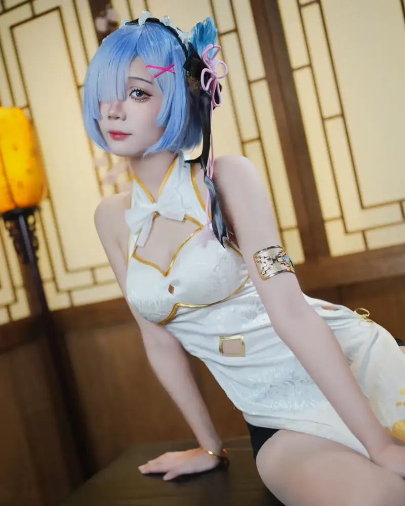 cosplay rem quyễn rũ