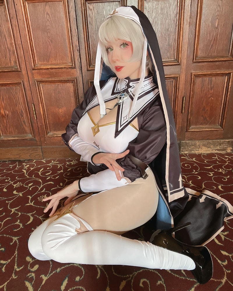 cosplay sơ ngọt nước