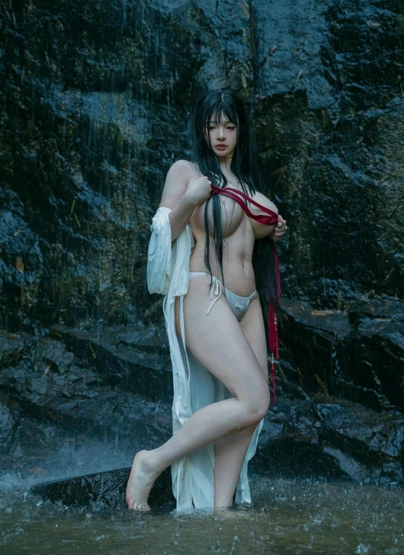 cosplay vú to đẹp