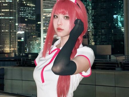 Cosplay y tá quyến rũ và sexy: Bí quyết tạo nên hình ảnh đẹp