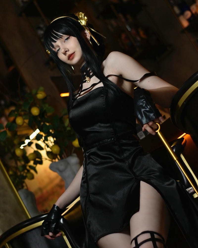 cosplay yor sexy