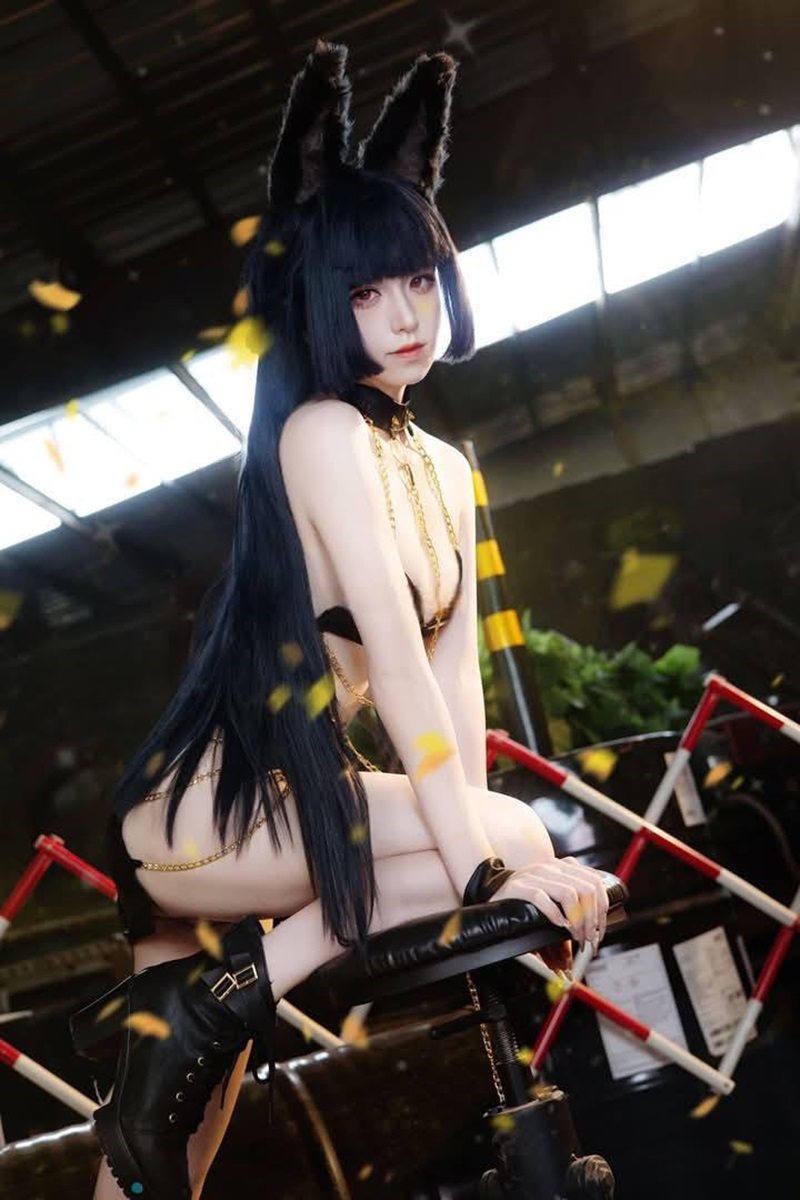gái cosplay nóng bỏng