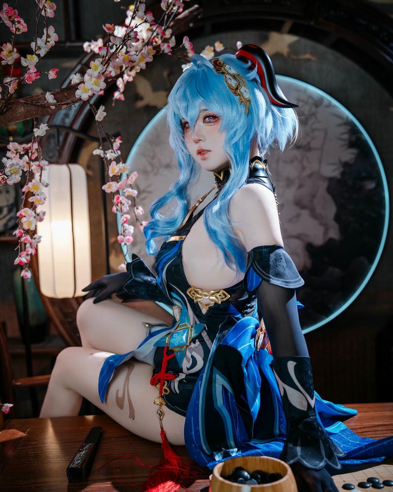 hình ảnh cosplay ganyu sexy