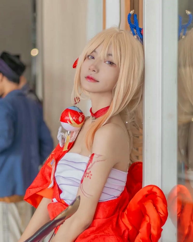 hình ảnh yoimiya cosplay đáng yêu